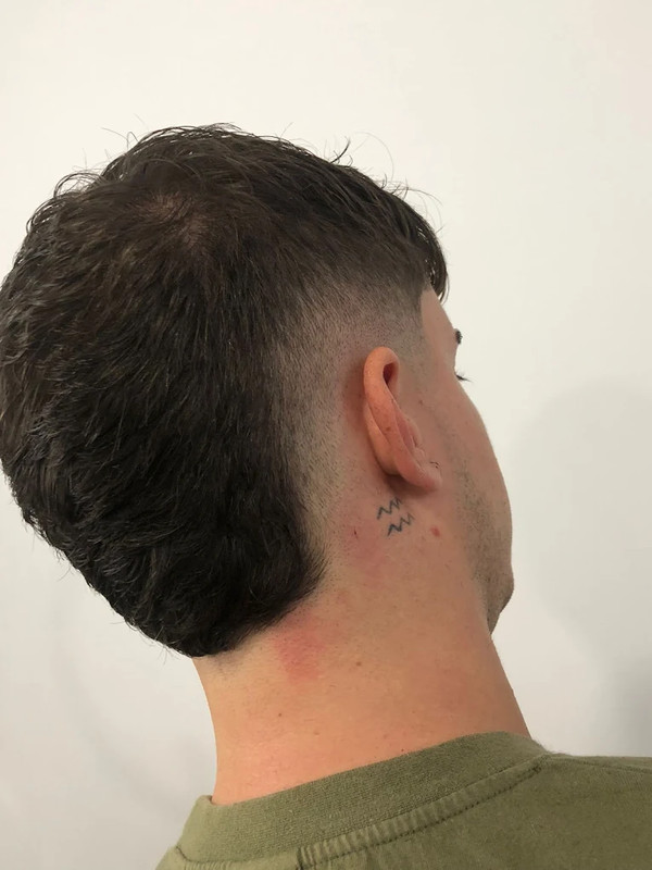 Salón de Belleza y Barbería 21-13 7